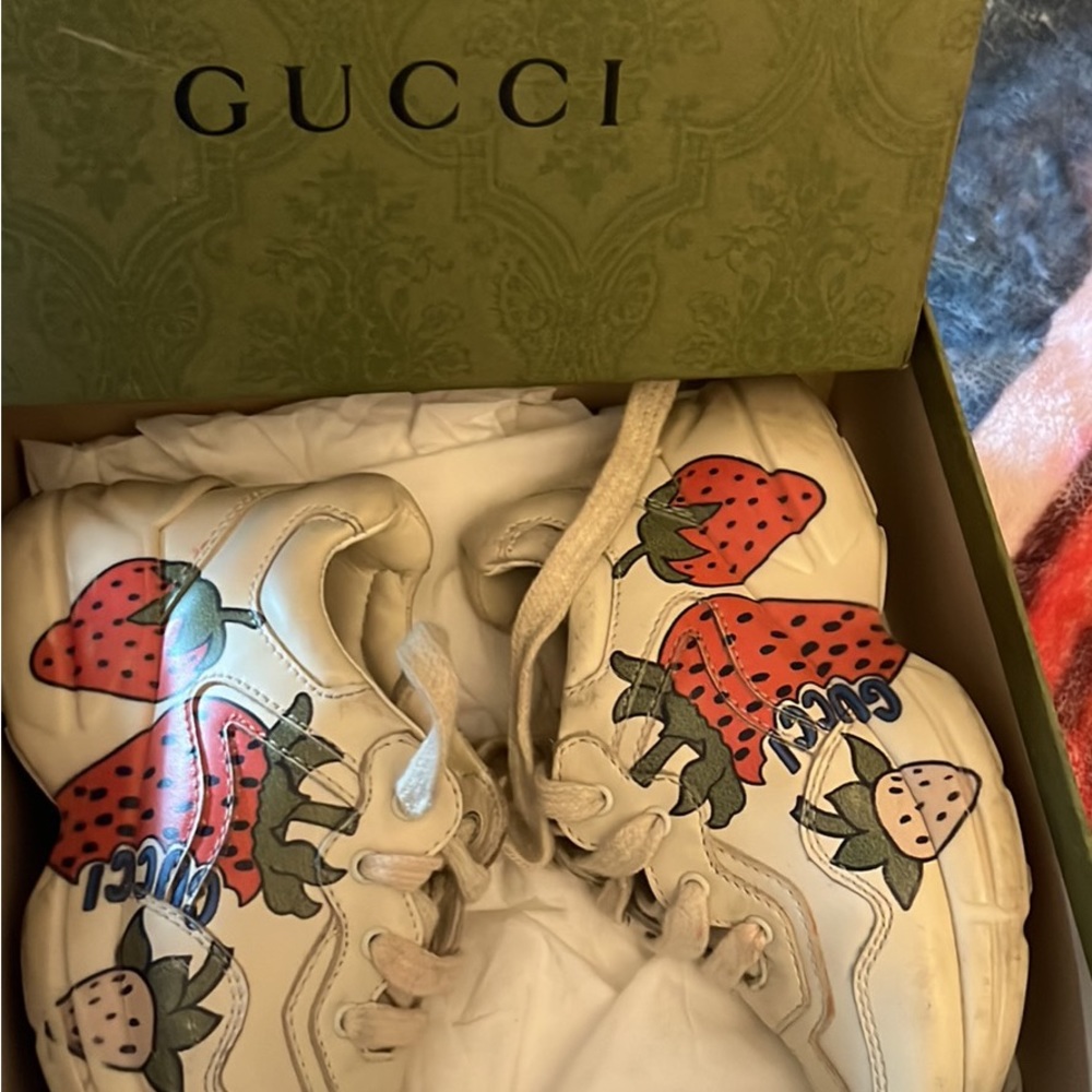 Gucci shoes for a toddler girl
